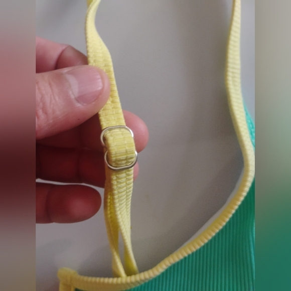 ZAFUL V-Neck Ribbed Bikini Top Swimwear - Light Yellow - Picture 5 of 12